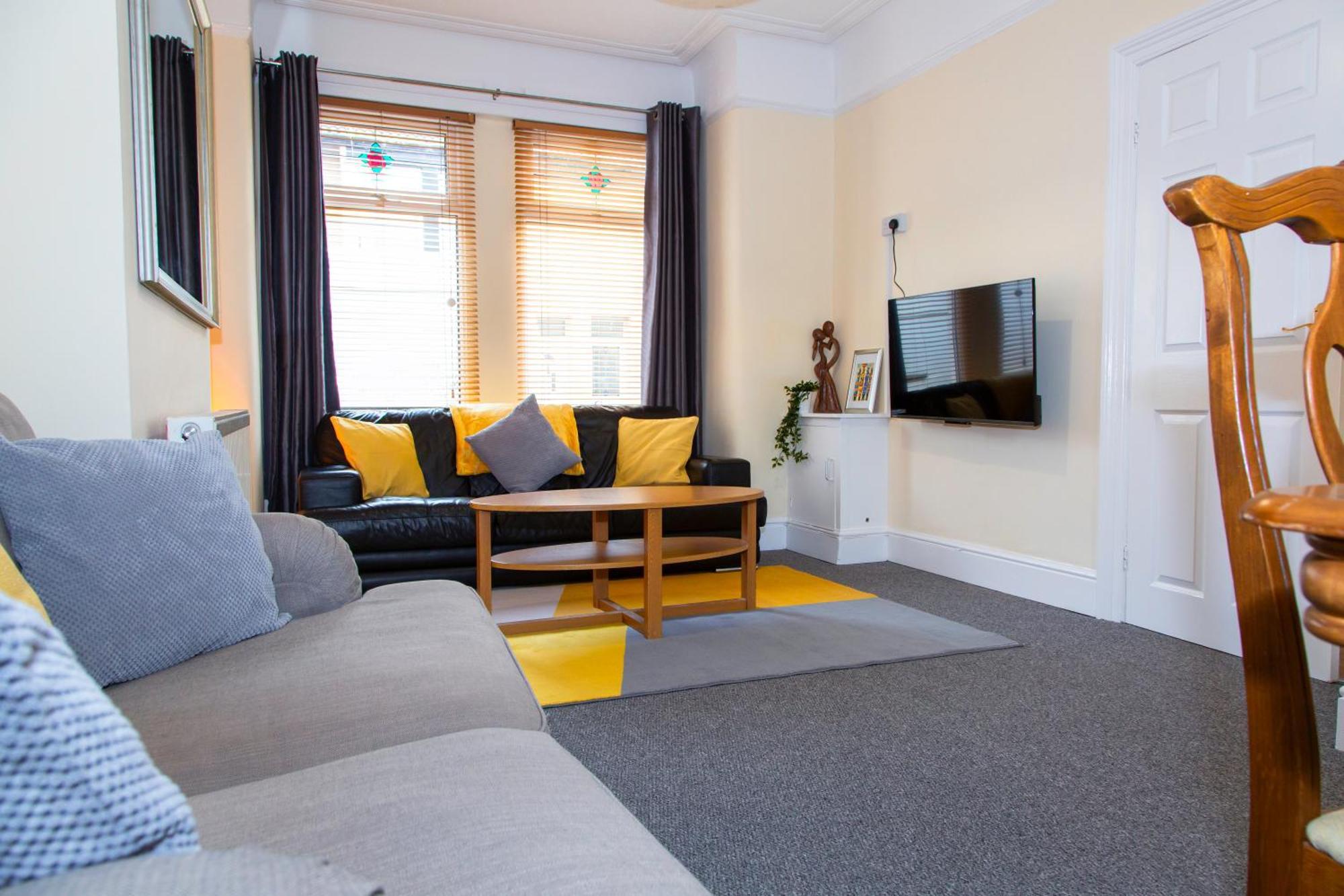 Newly Launched 3 Bedroom House With Free Parking Litherland Luaran gambar