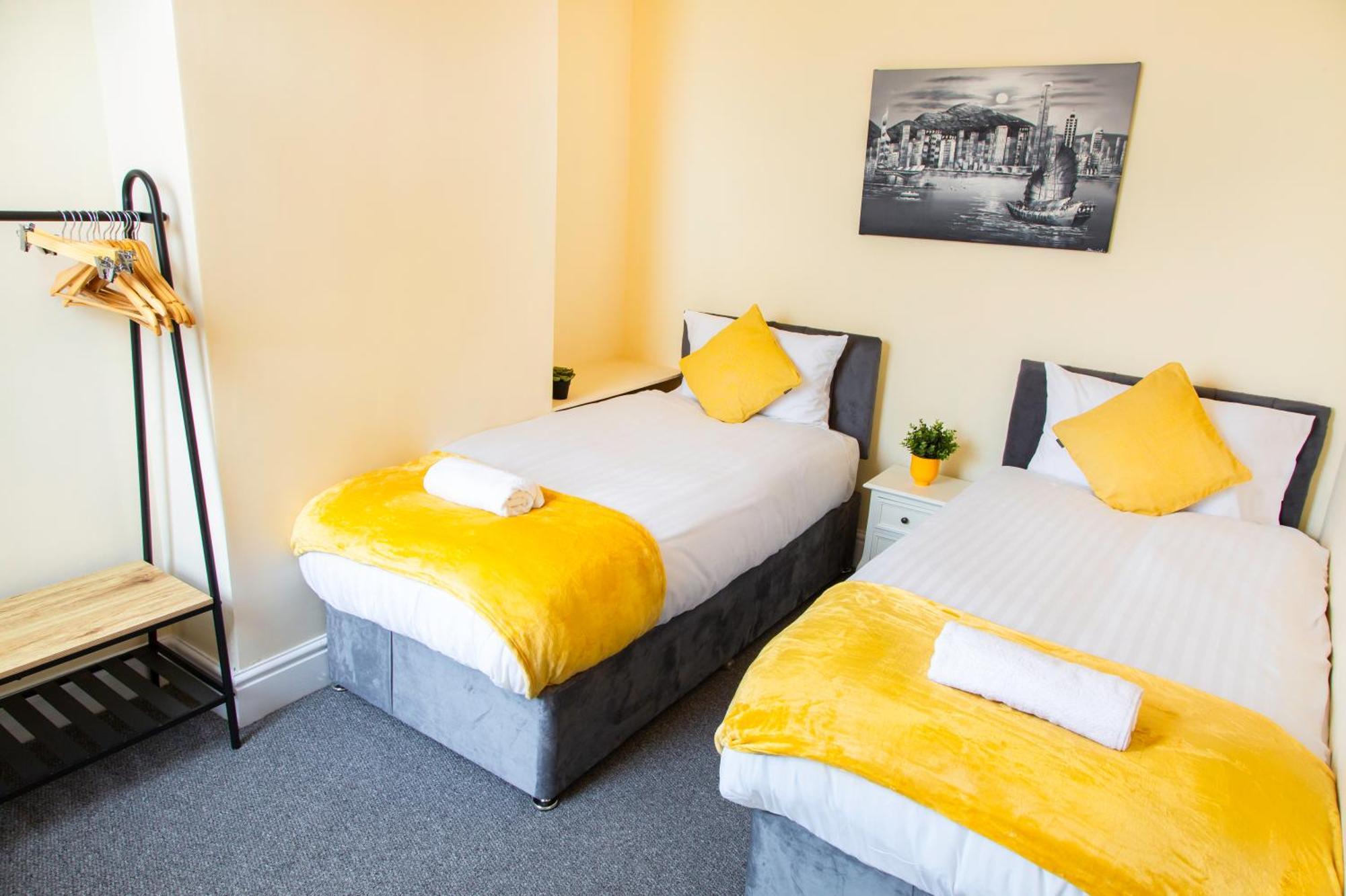 Newly Launched 3 Bedroom House With Free Parking Litherland Luaran gambar